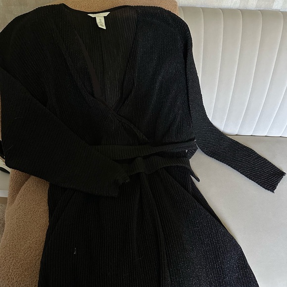 H&M dress - Picture 2 of 9